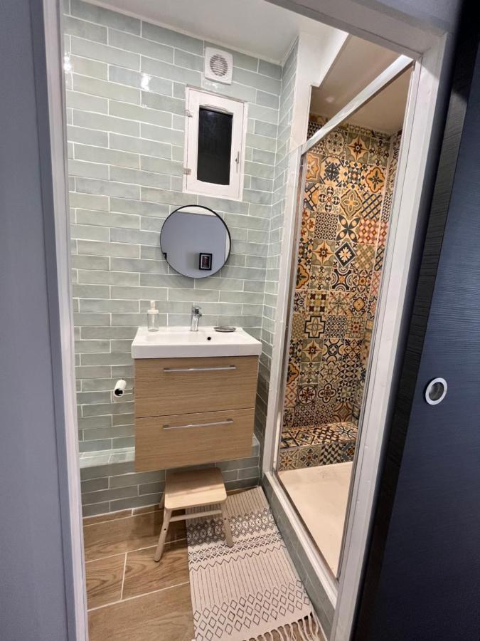 Superbe Appartement Au Coeur Du Mourillon Refais A Neuf Proche Des Plage Toulon Exterior foto